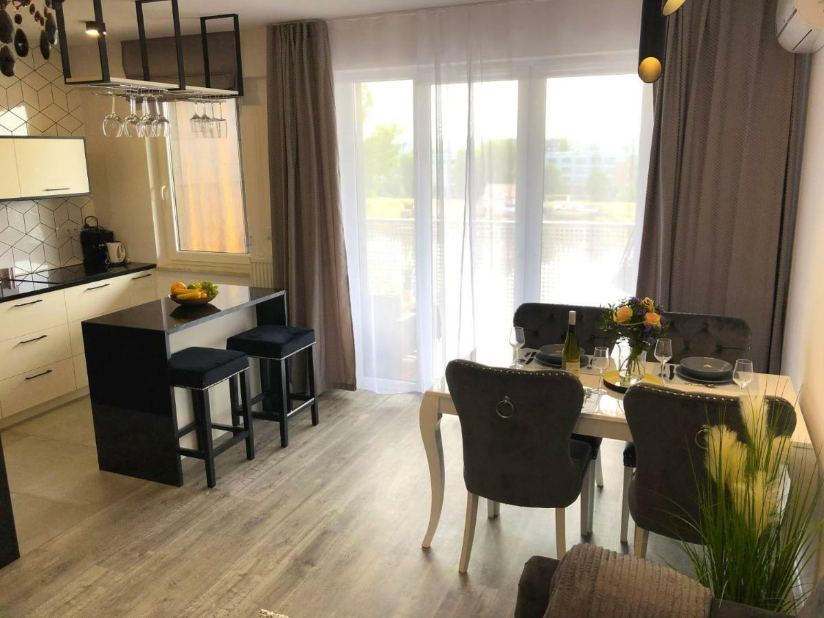 Glamour Apartment With Big, Private Terrace クラクフ エクステリア 写真