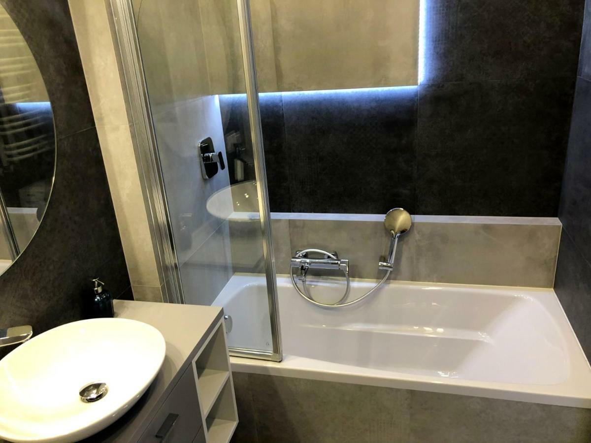 Glamour Apartment With Big, Private Terrace クラクフ エクステリア 写真